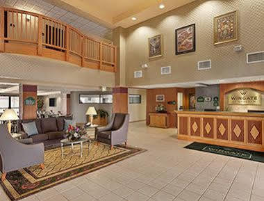 Wingate By Wyndham Pueblo Hotel Екстериор снимка