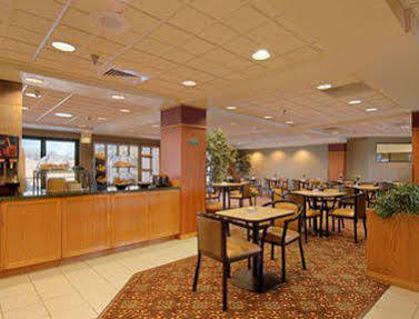 Wingate By Wyndham Pueblo Hotel Екстериор снимка